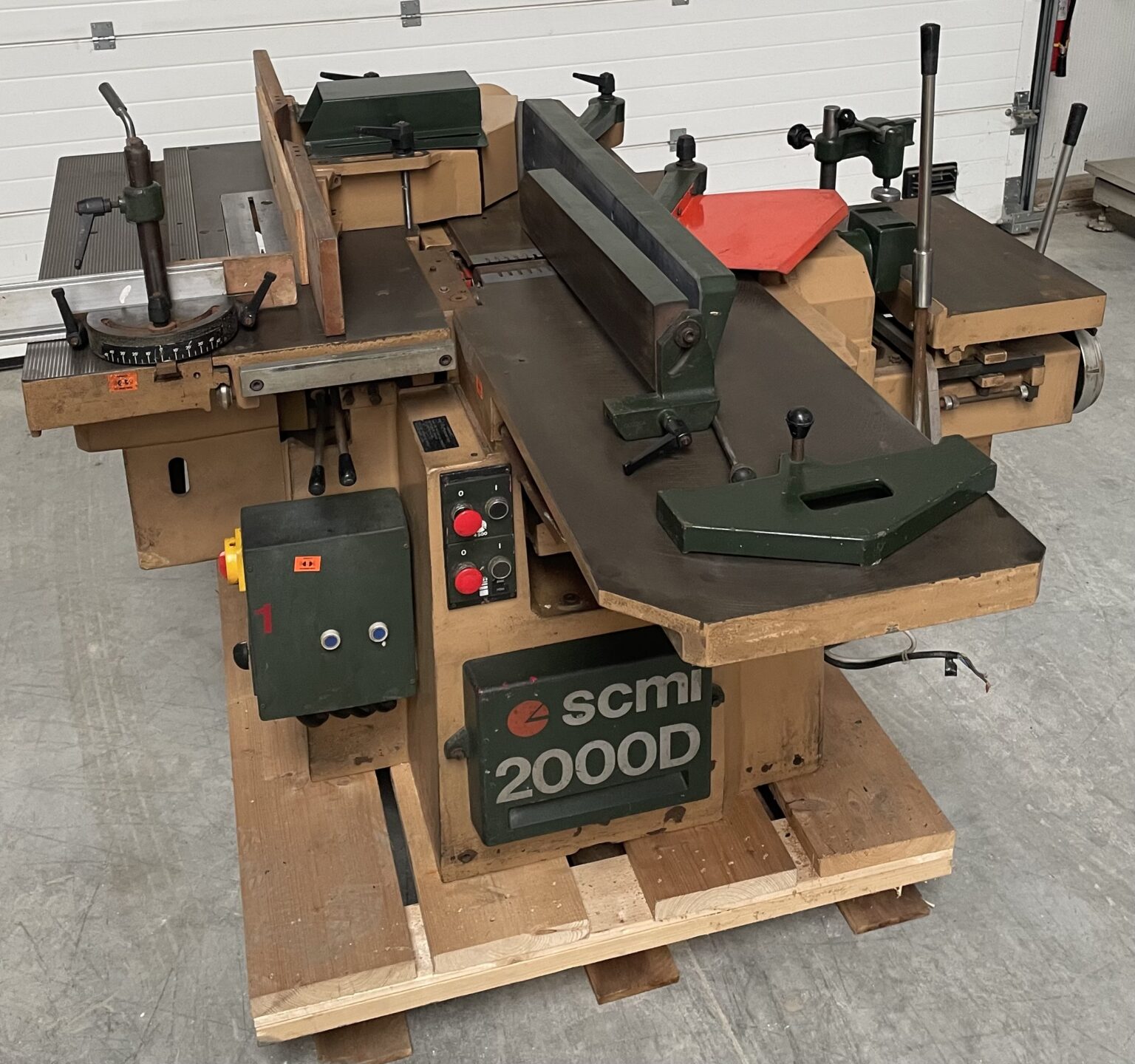 Combinée 2000D 7 opérations DMB Machine pour le bois le bâtiment