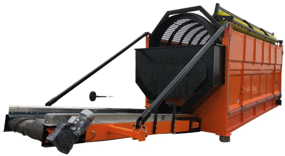 Trommel Ø 200 cm x 7 m DMB Machine – vue d’ensemble Vue d'ensemble 3/4 du trommel Ø 200 cm x 7 m DMB Machine : tambour perforé, trémie centrale et convoyeur d'évacuation des fines